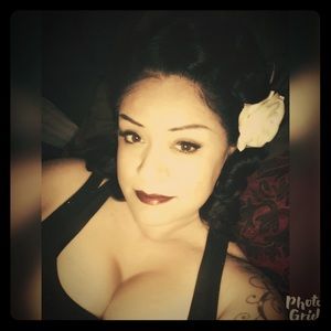 Meet your Posher, Evelyn